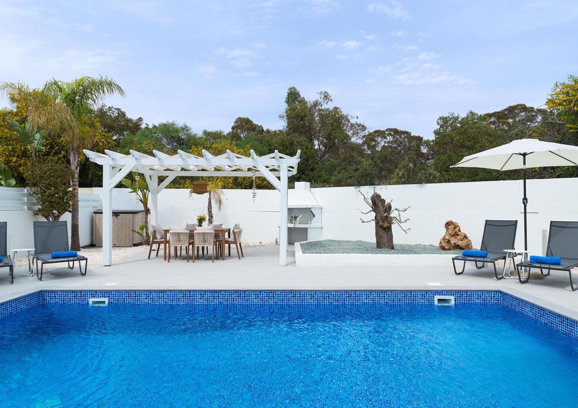 Luxvillasrentals ไอยานาปา ภายนอก รูปภาพ