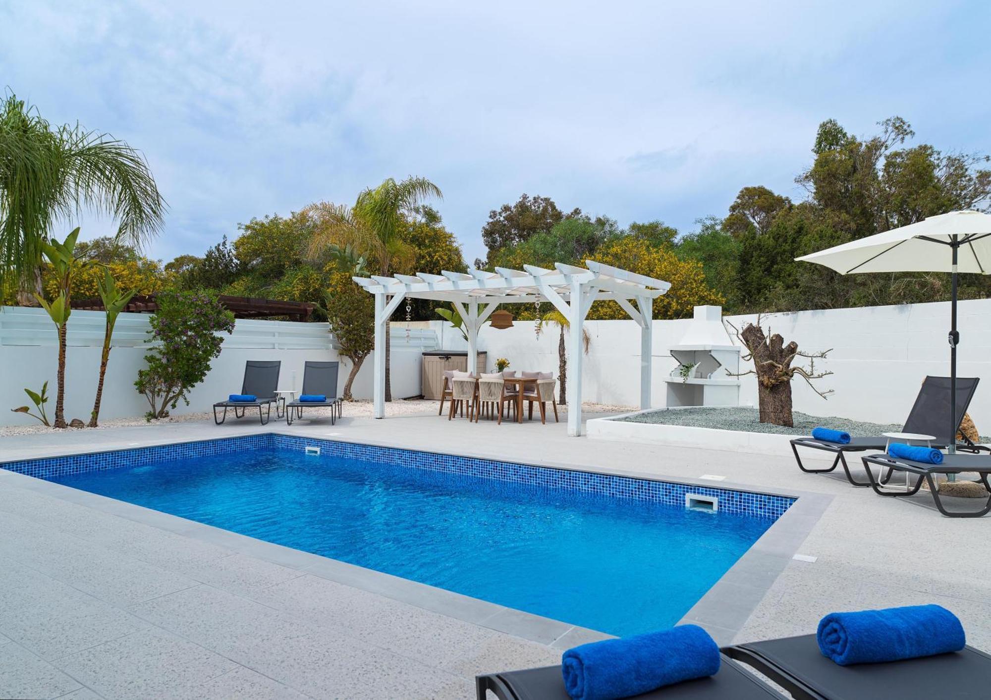 Luxvillasrentals ไอยานาปา ภายนอก รูปภาพ